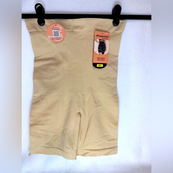 New Shapermint Essentials Highwaisted Shaper Shorts. Size M/L - Picture 1 of 3